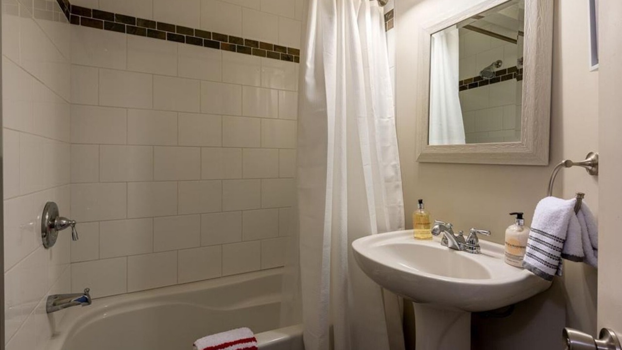 Photo of Bathroom in Whistler Creekside