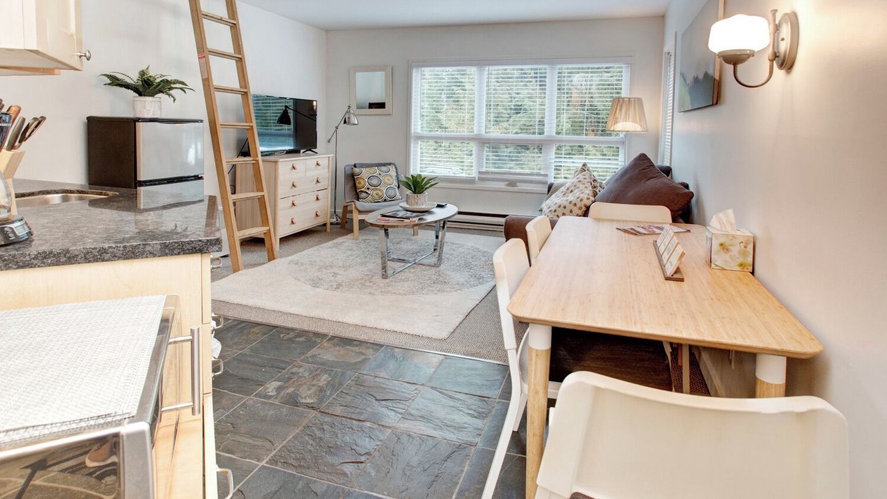 Photo of Livingroom in Whistler Creekside