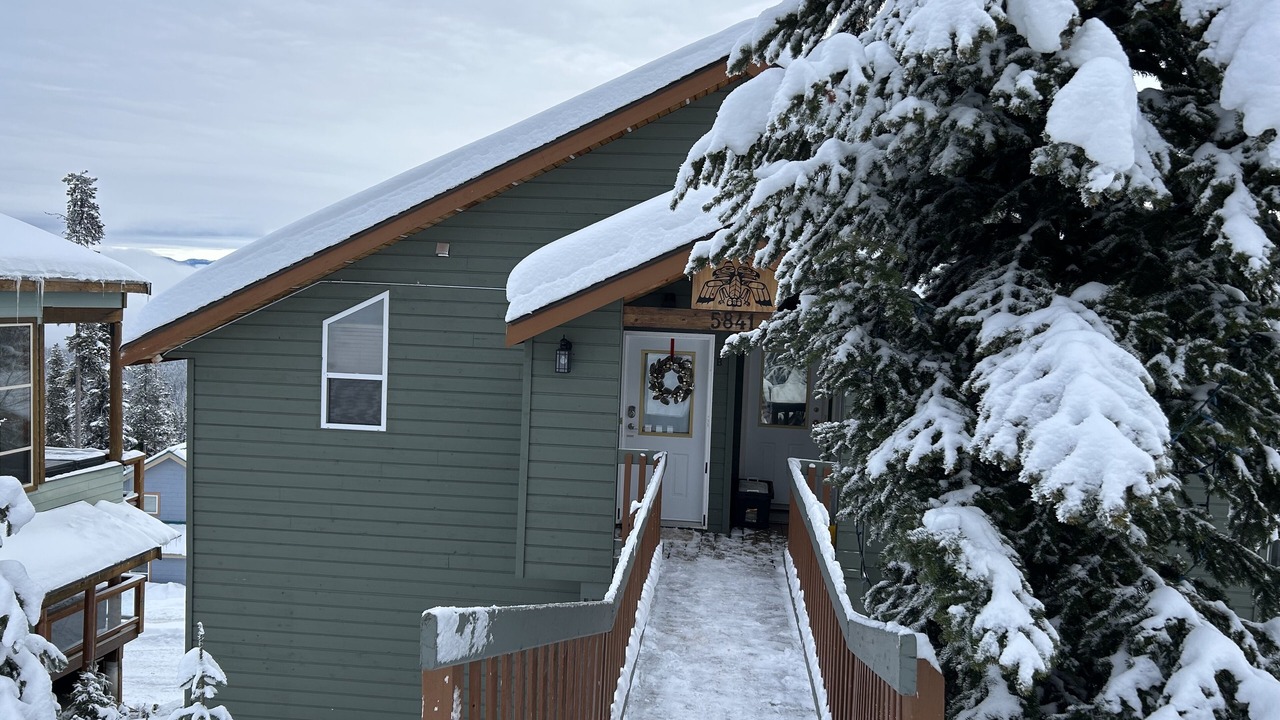 Photo of Outdoor in Snow Pine Estates