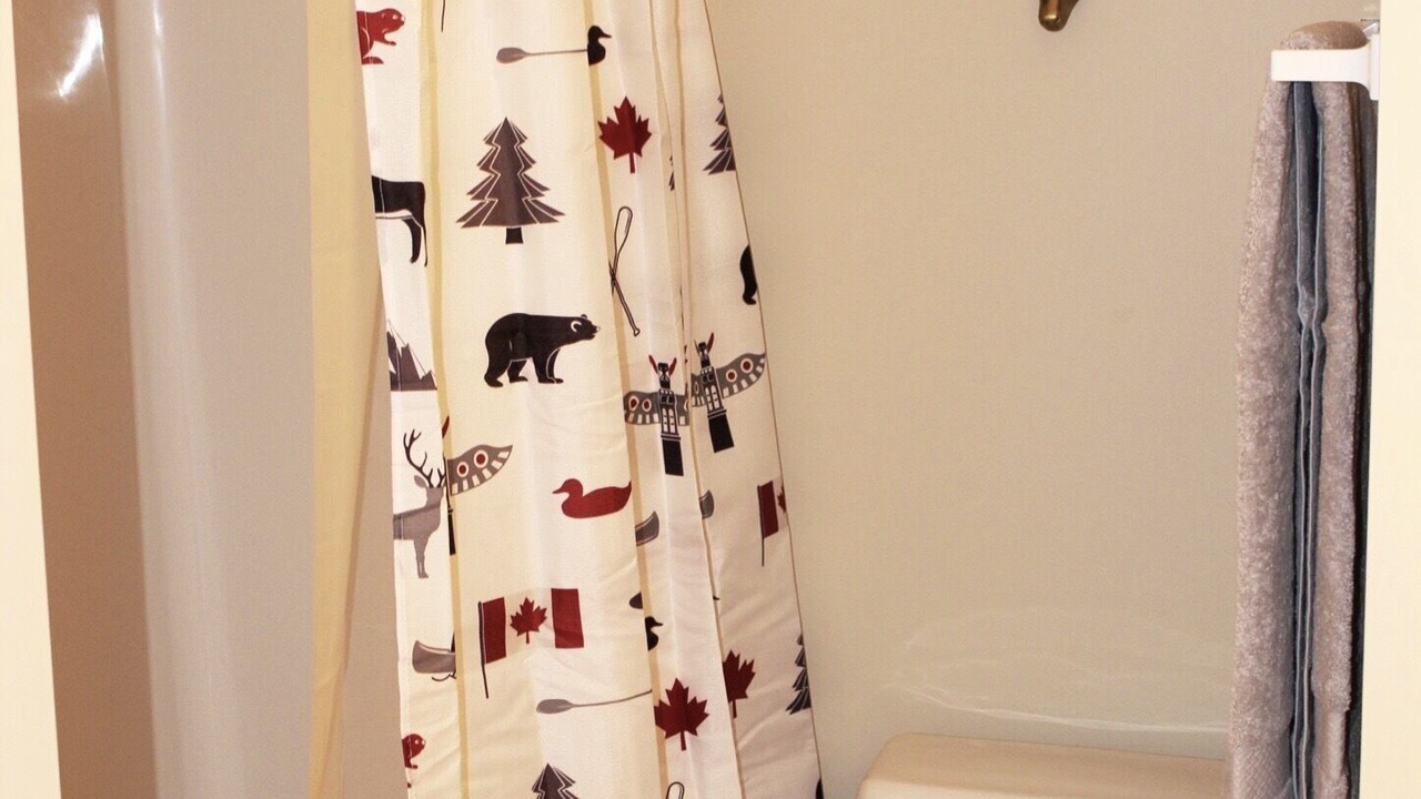 Photo of Bathroom in Snow Pine Estates