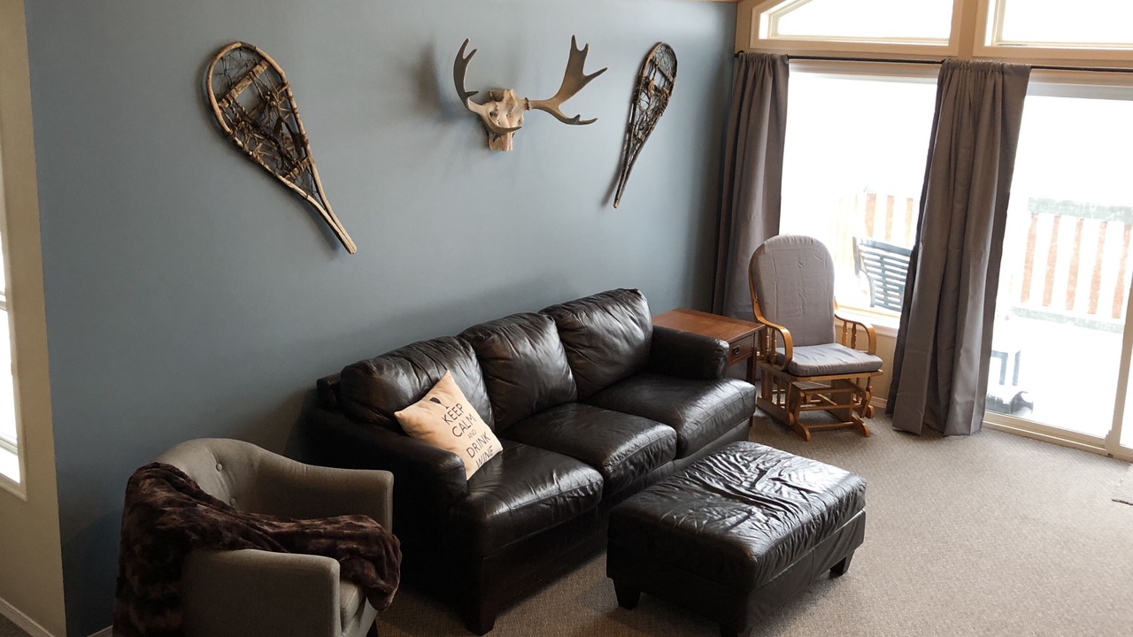 Photo of Livingroom in Snow Pine Estates