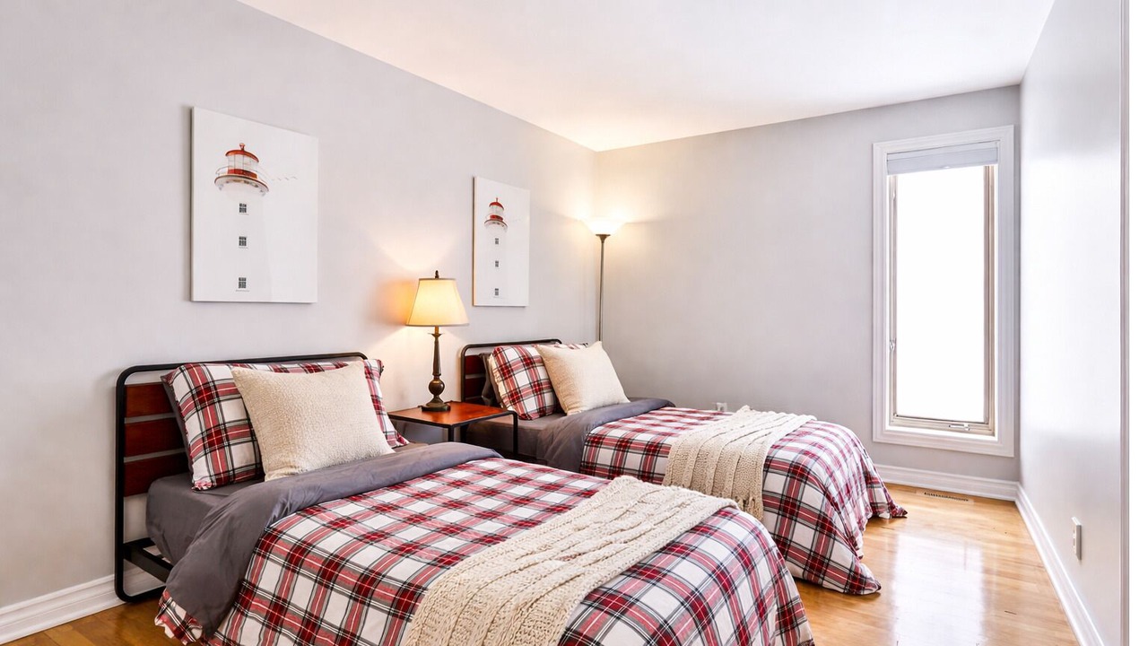 Photo of Bedroom in Mille-Isles