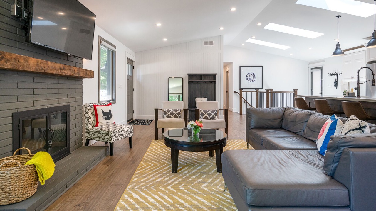 Photo of Livingroom in Old Town Historic District