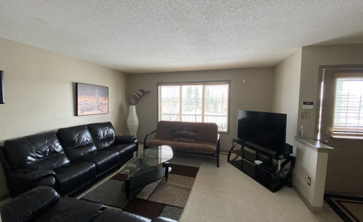 Photo of Livingroom in Southwest Edmonton