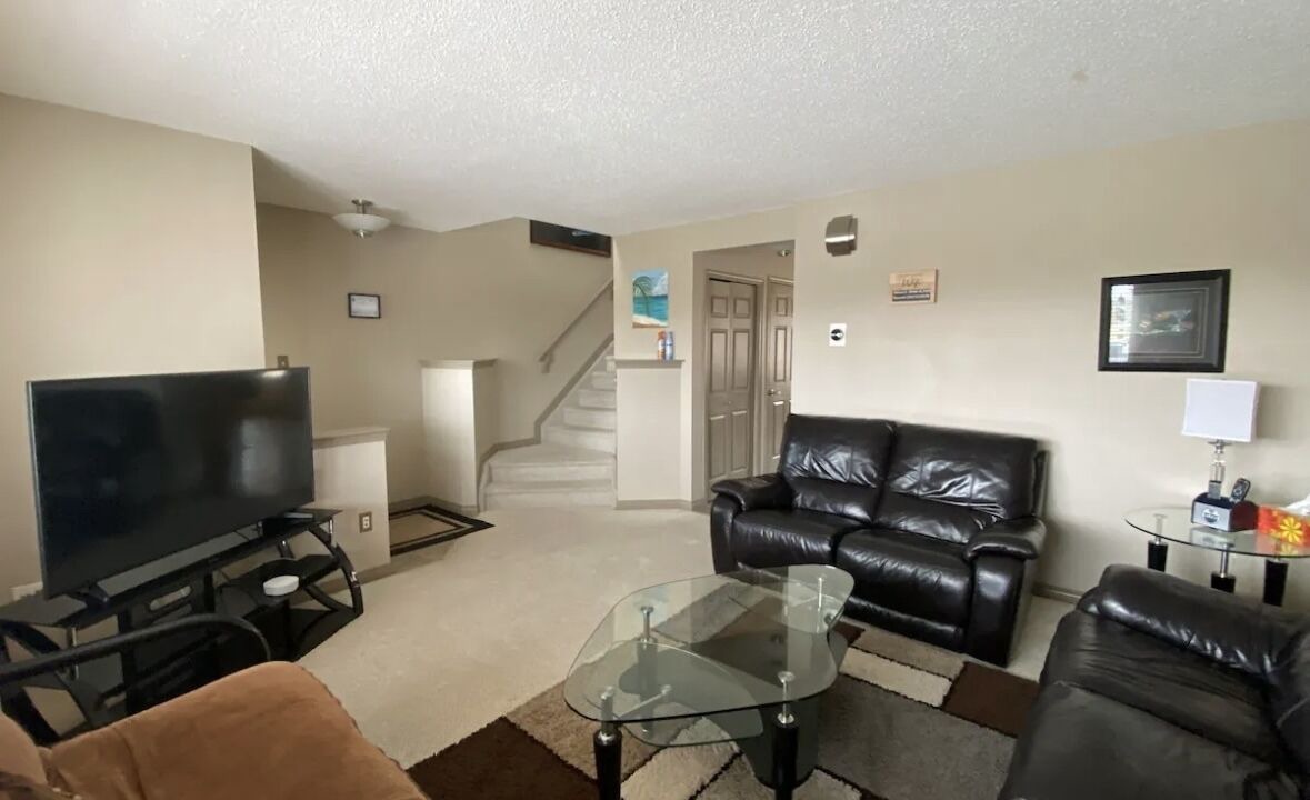Photo of Livingroom in Southwest Edmonton