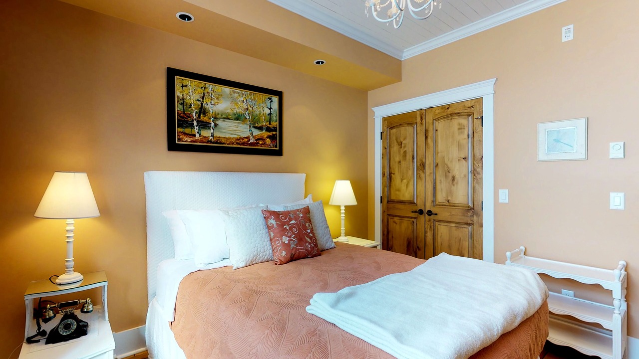 Photo of Bedroom in Big White Ski Resort