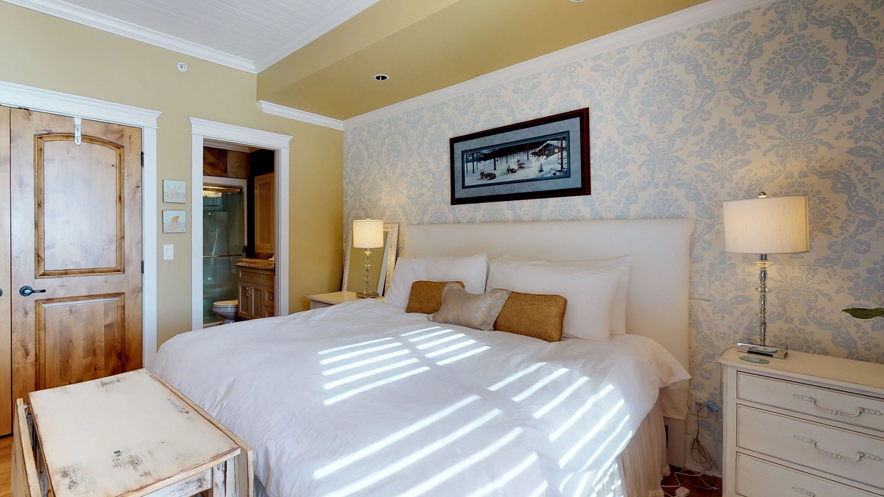 Photo of Bedroom in Big White Ski Resort