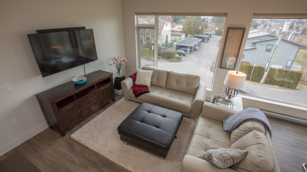 Photo of Livingroom in Saanich West