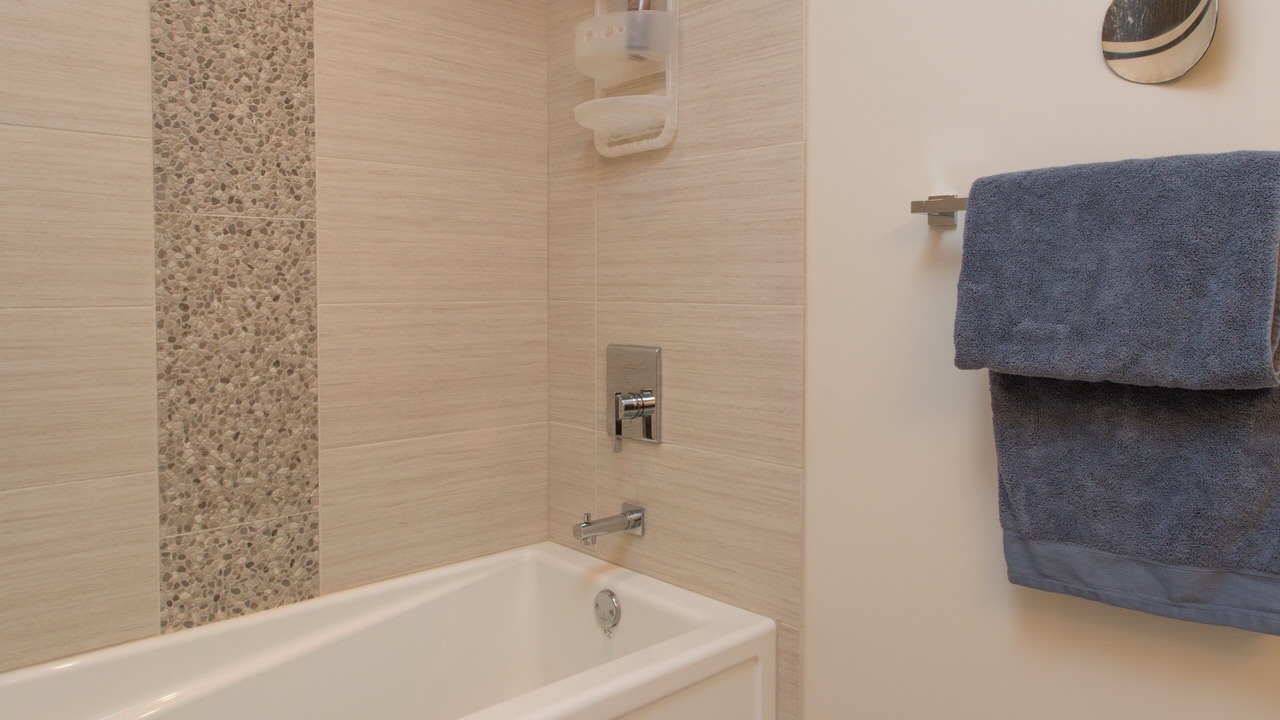Photo of Bathroom in Saanich West