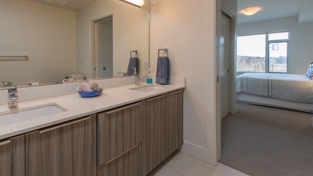 Photo of Bathroom in Saanich West