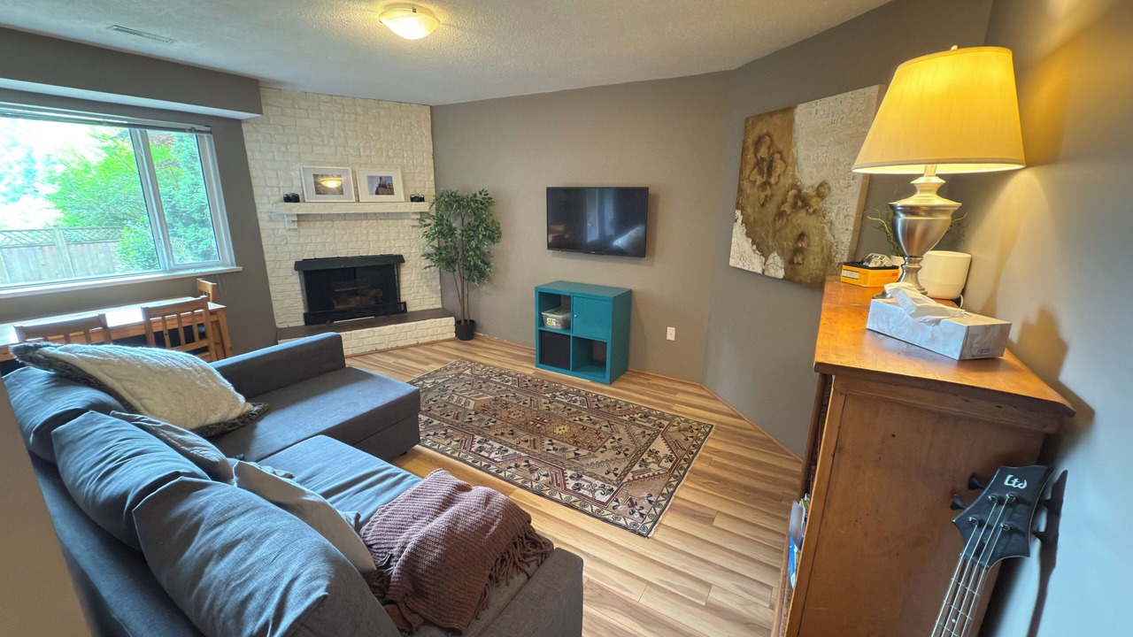 Photo of Livingroom in Upper Lonsdale