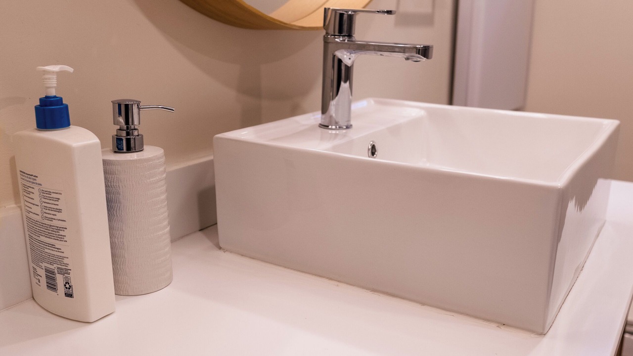 Photo of Bathroom in Upper Lonsdale