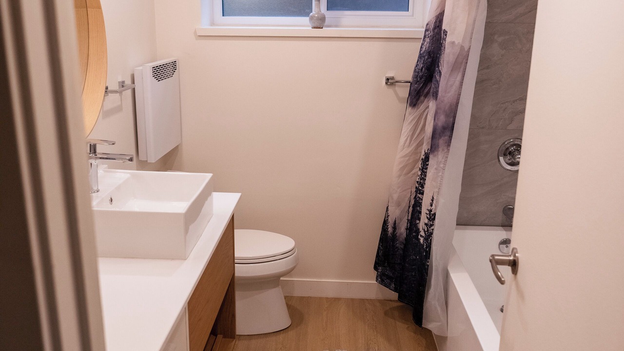 Photo of Bathroom in Upper Lonsdale