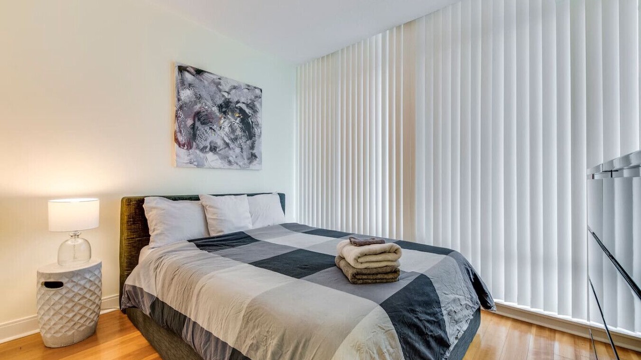 Photo of Bedroom in Bloor-Yorkville