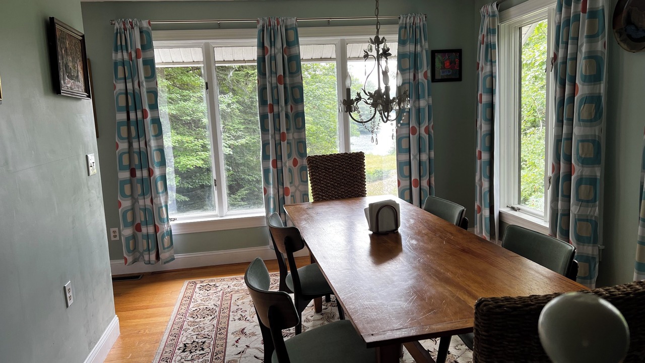 Photo of Livingroom in Cumberland Center