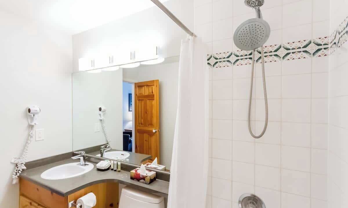 Photo of Bathroom in Village North
