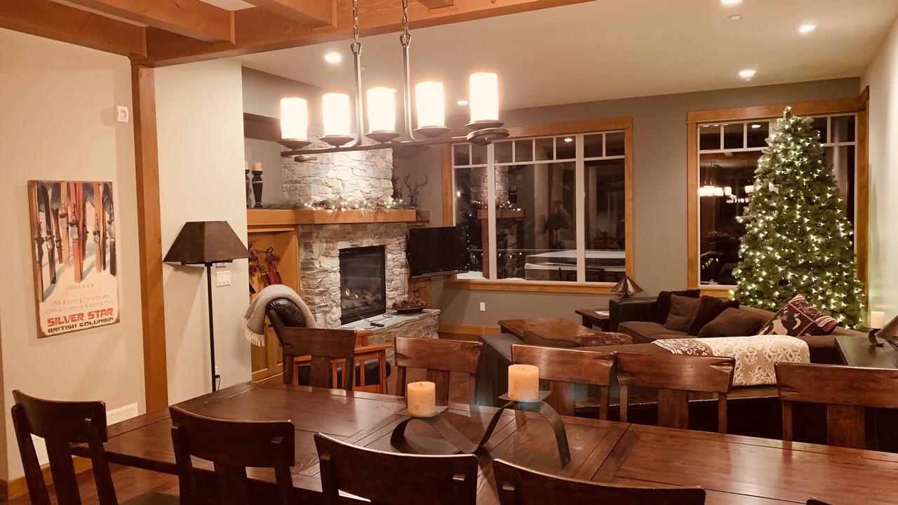 Photo of Livingroom in Silver Star Mountain