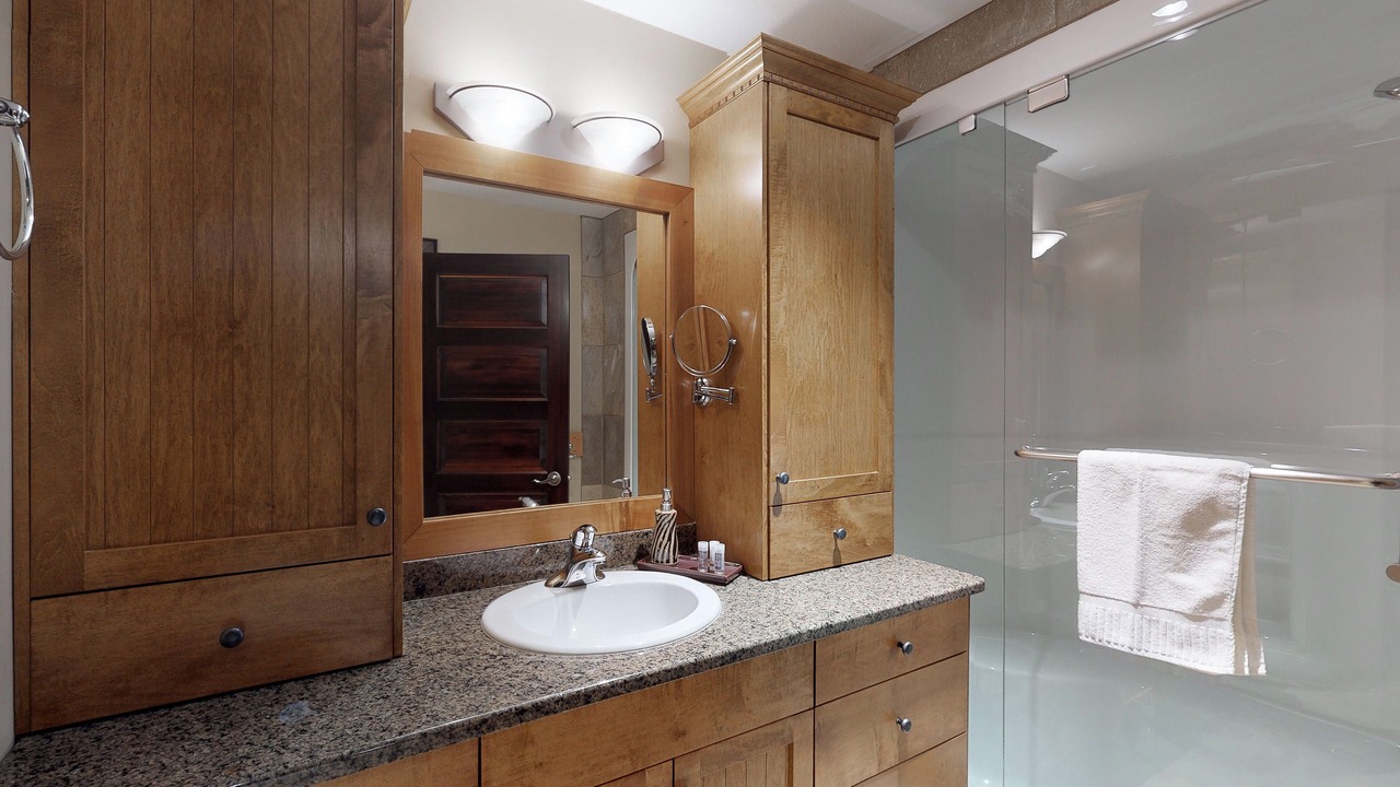 Photo of Bathroom in Big White Ski Resort