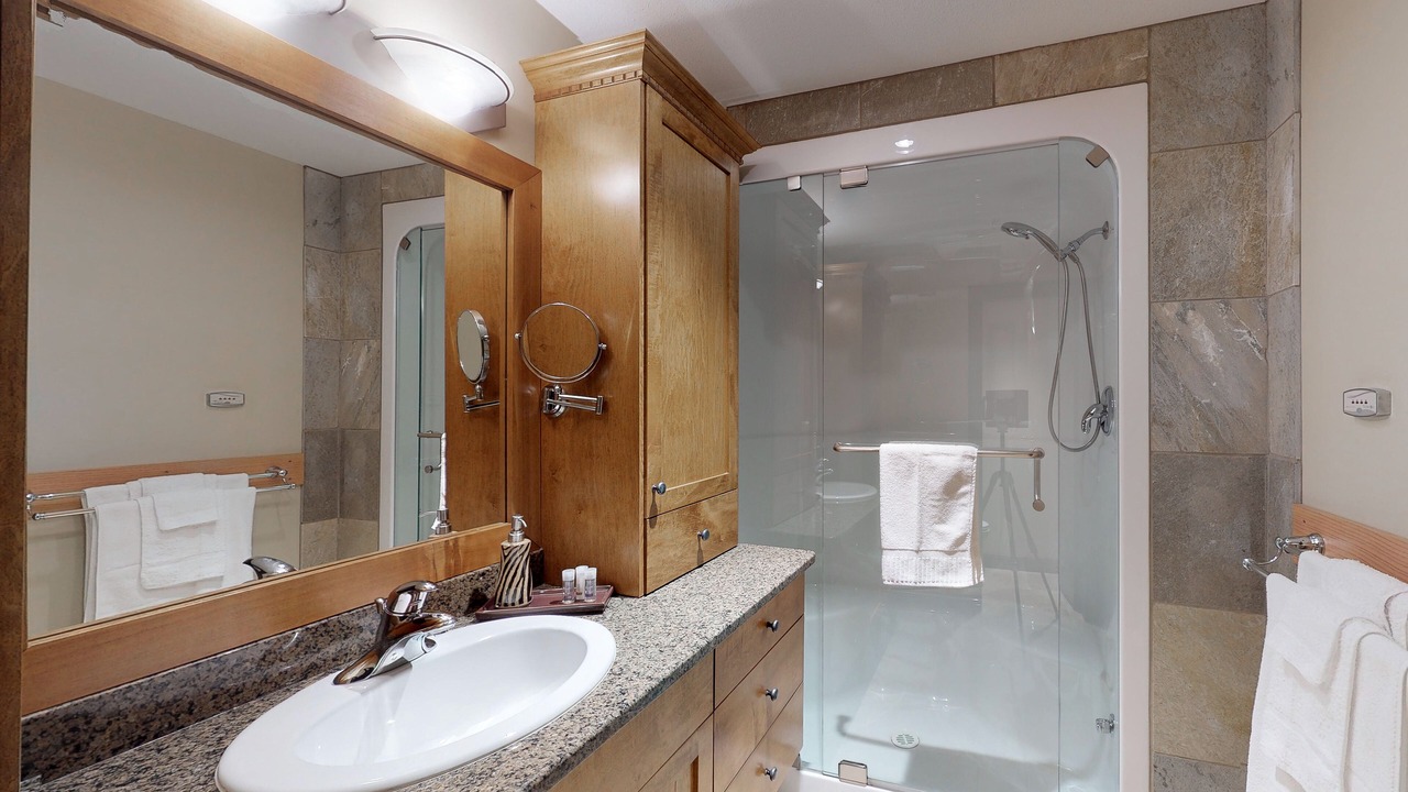 Photo of Bathroom in Big White Ski Resort