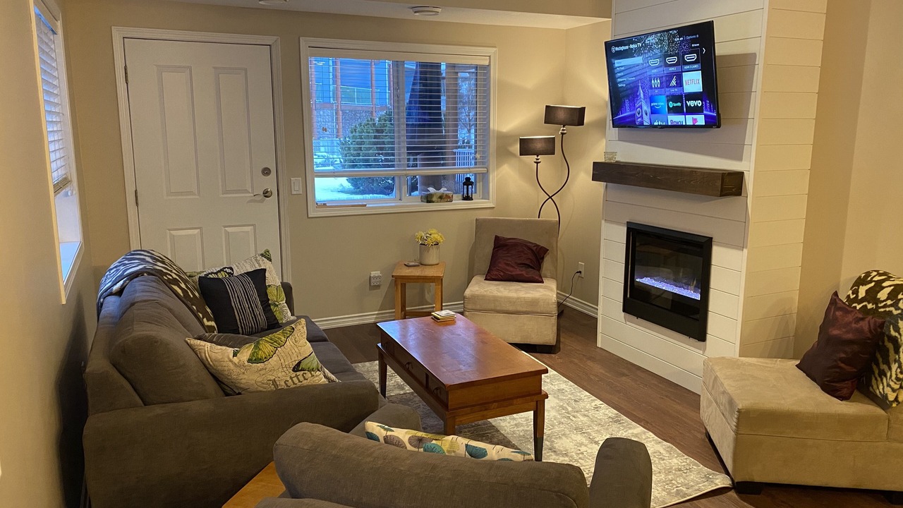 Photo of Livingroom in Sicamous