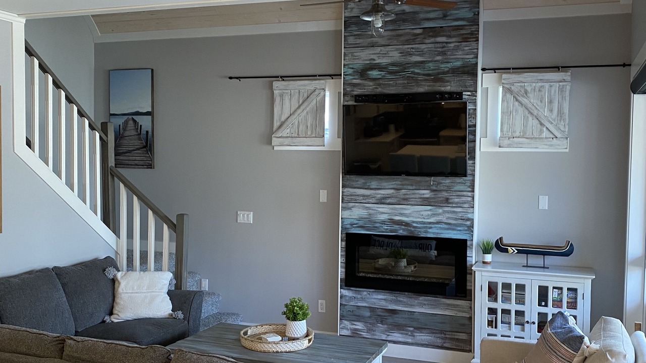 Photo of Livingroom in Central Okanagan