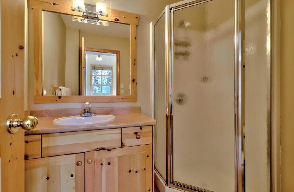 Photo of Bathroom in Sun Peaks