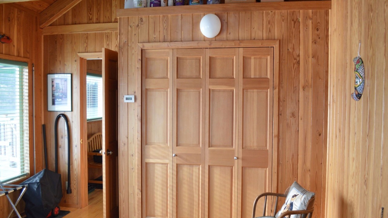 Photo of Bedroom in Quadra Island