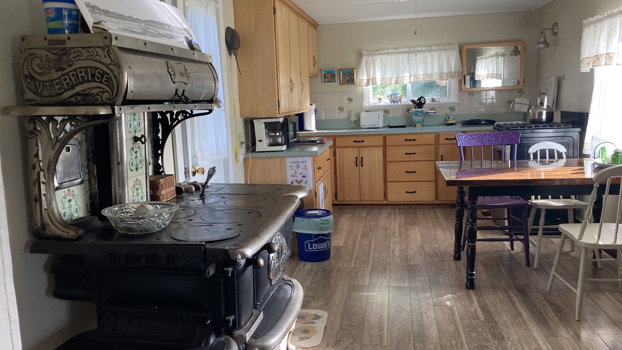 Photo of Bedroom in Mid-Coast and Islands