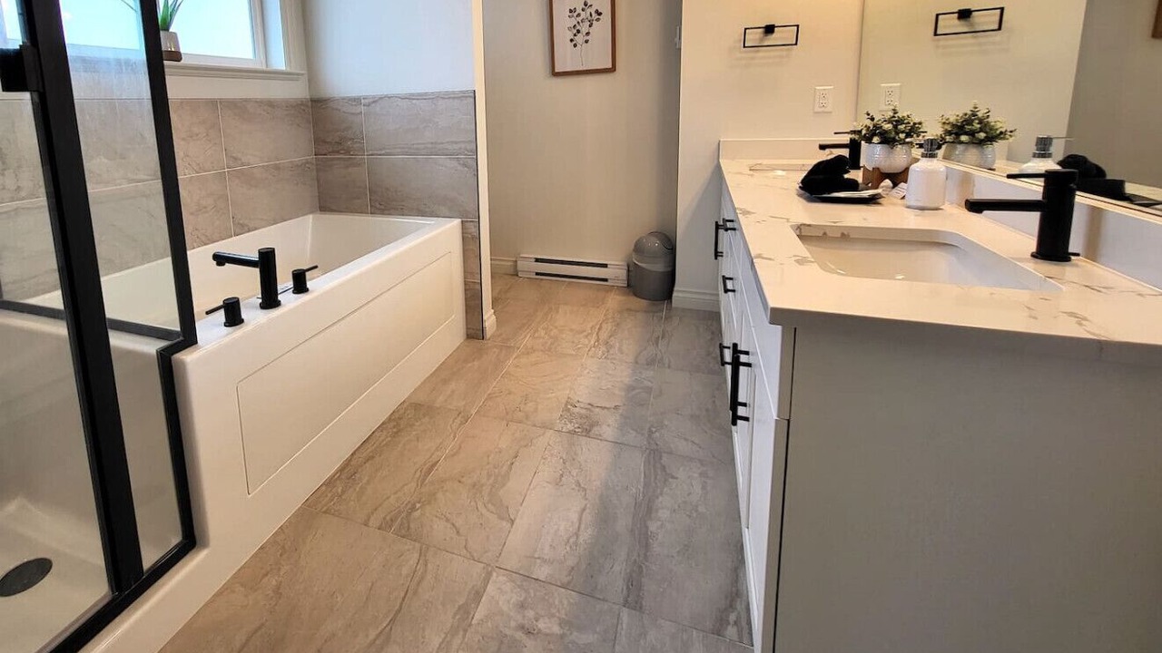 Photo of Bathroom in Okanagan-Similkameen