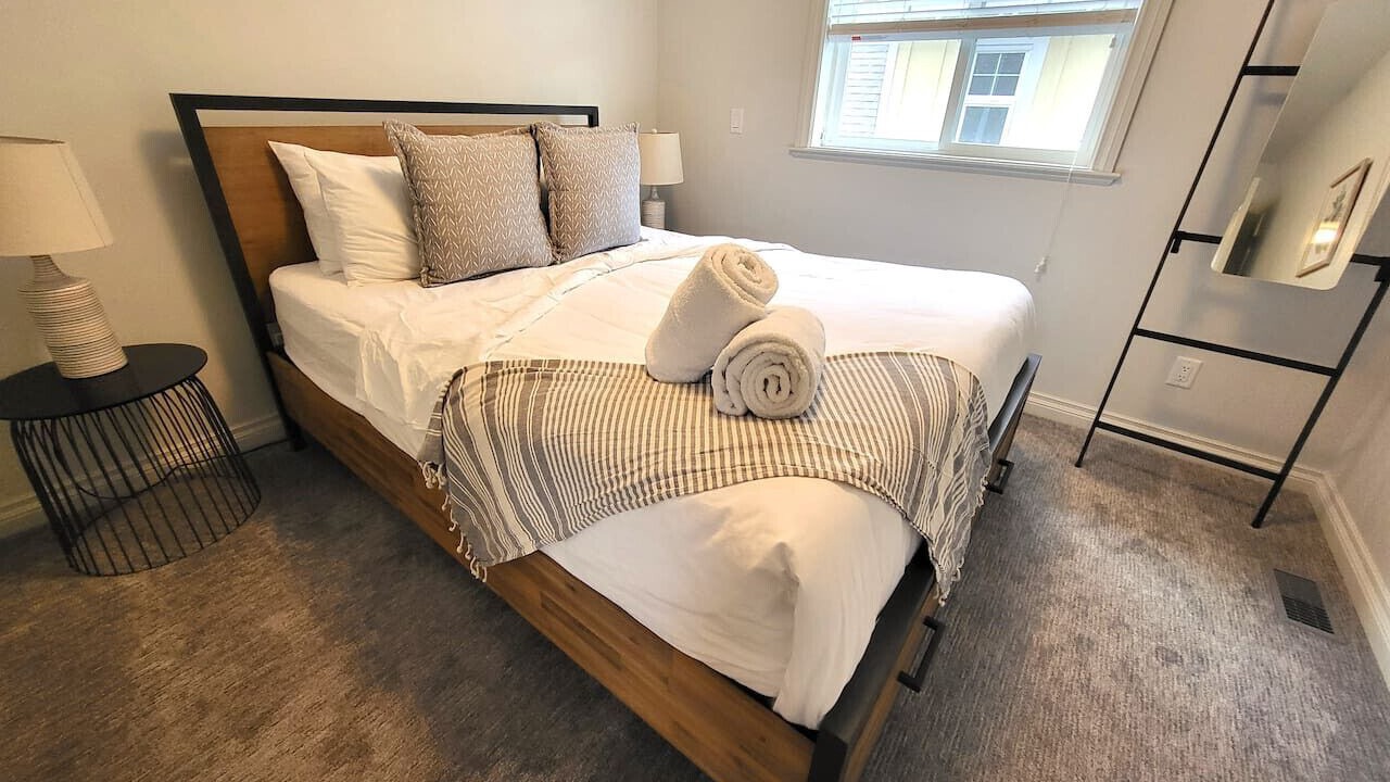 Photo of Bedroom in Okanagan-Similkameen