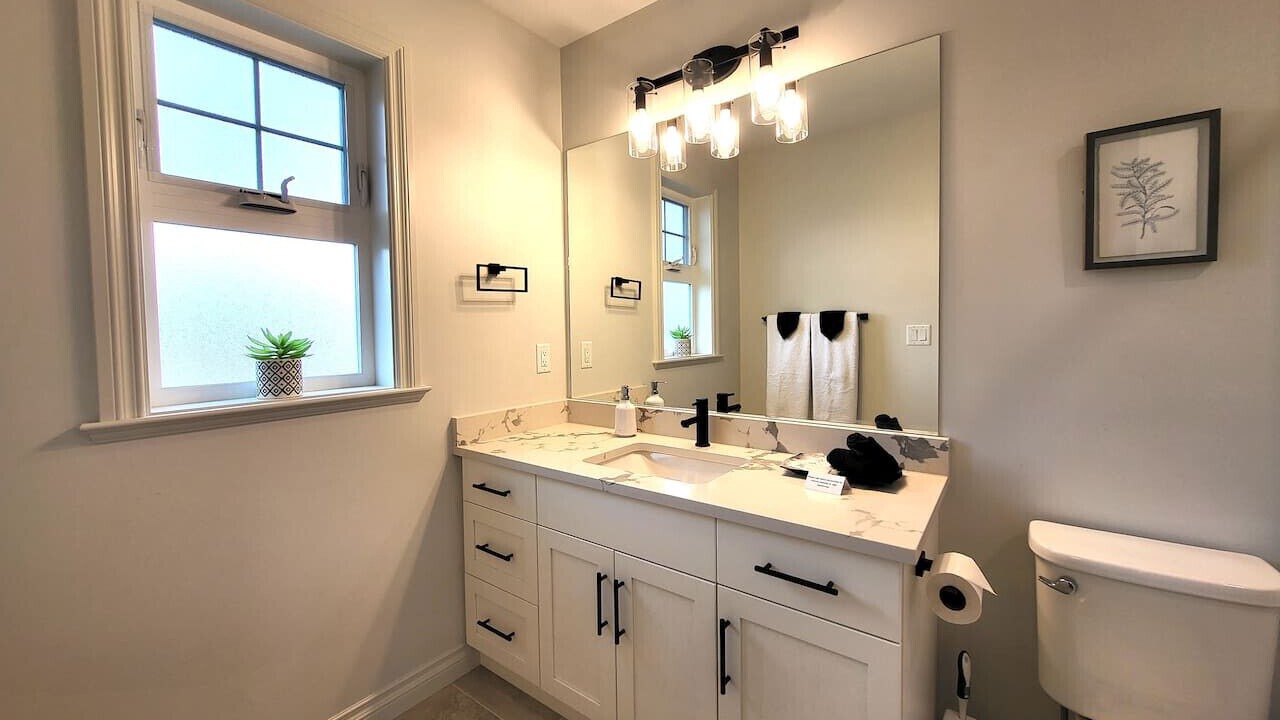 Photo of Bathroom in Okanagan-Similkameen