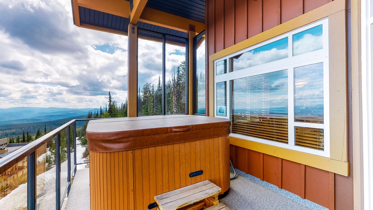 Photo of Patio Balcony in Big White Ski Resort