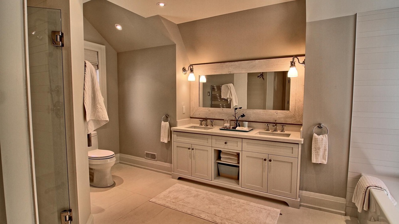 Photo of Bathroom in Muskoka Lakes