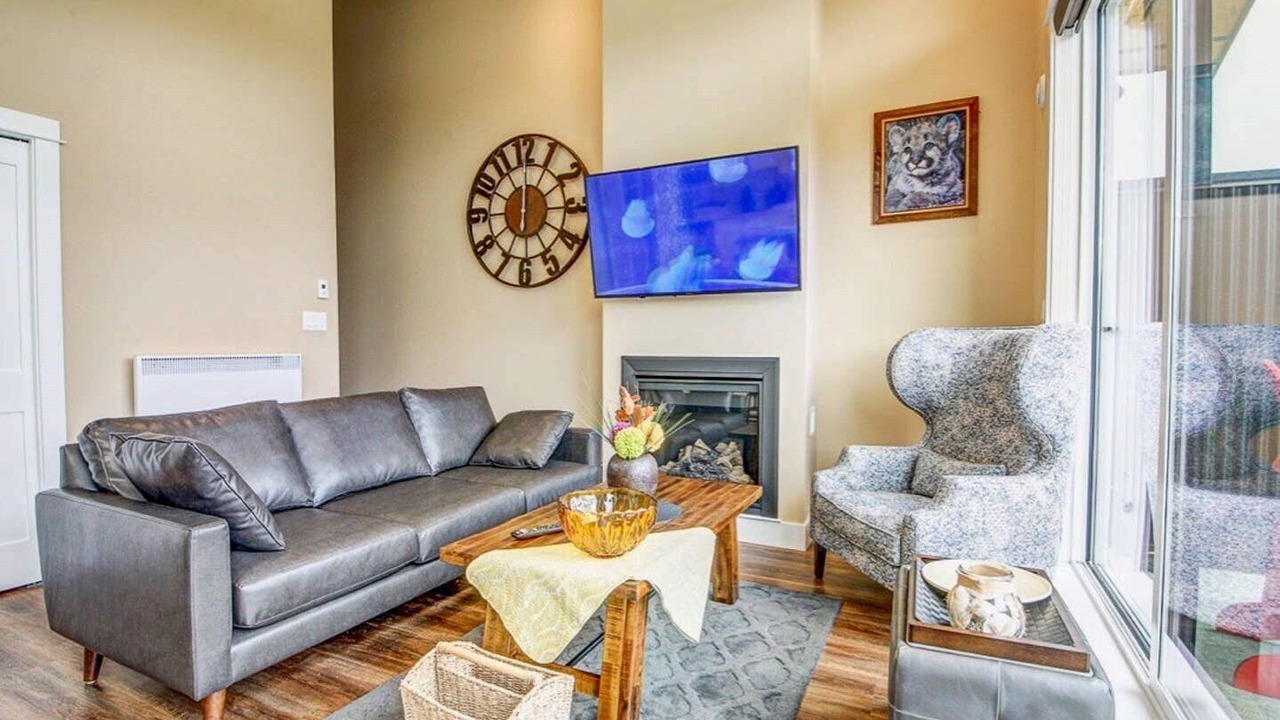 Photo of Livingroom in Port Renfrew
