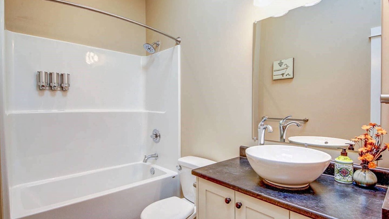 Photo of Bathroom in Port Renfrew