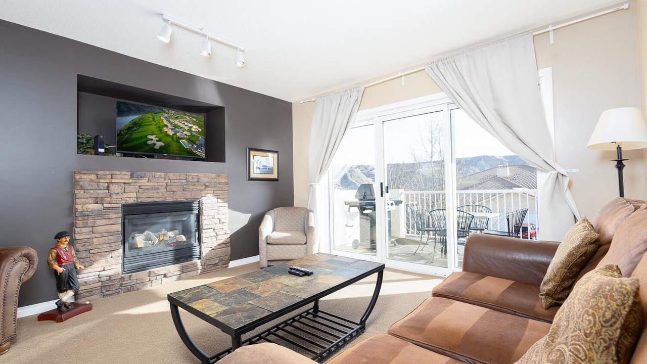 Photo of Livingroom in Lethbridge