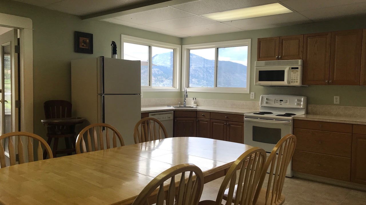 Photo of Kitchen in Okanagan-Similkameen