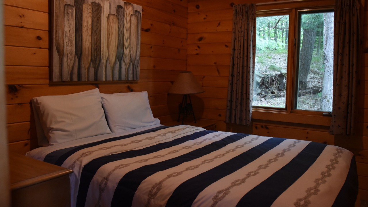 Photo of Bedroom in Muskoka Lakes