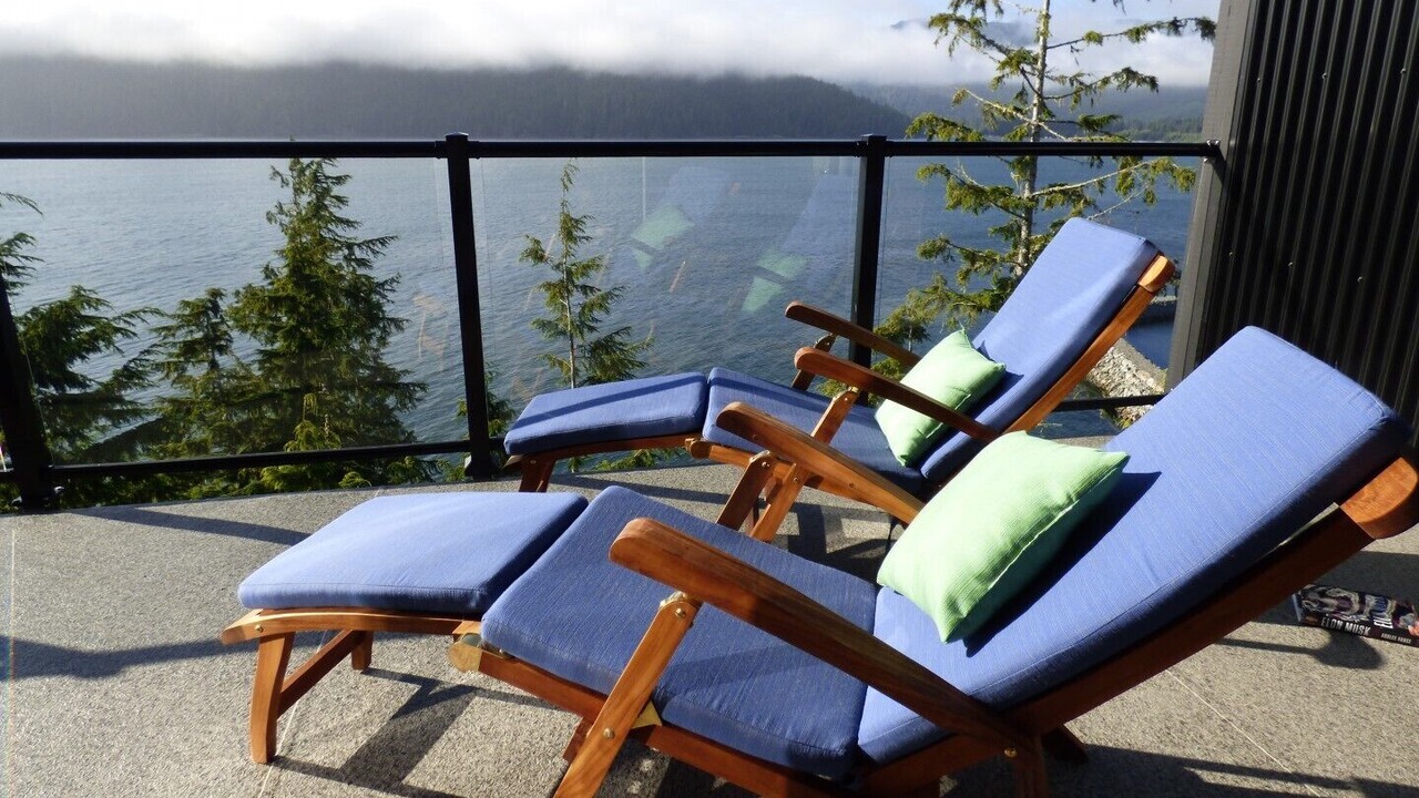 Photo of Patio Balcony in Port Renfrew