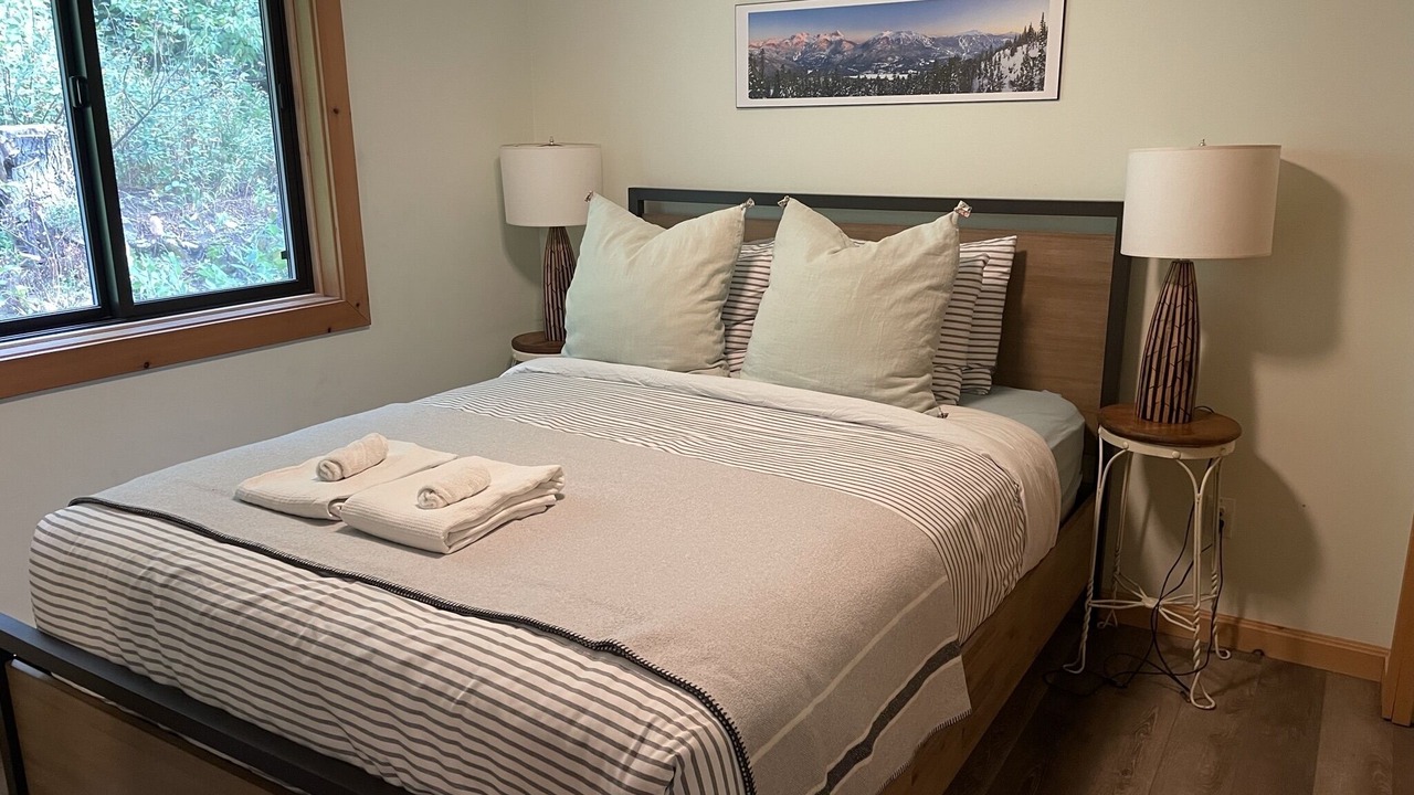 Photo of Bedroom in Whistler Creekside