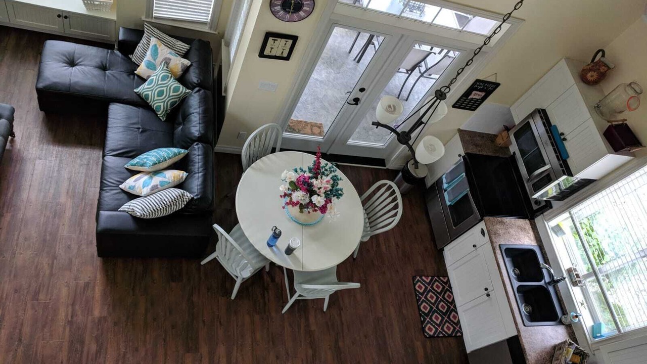 Photo of Livingroom in Osoyoos