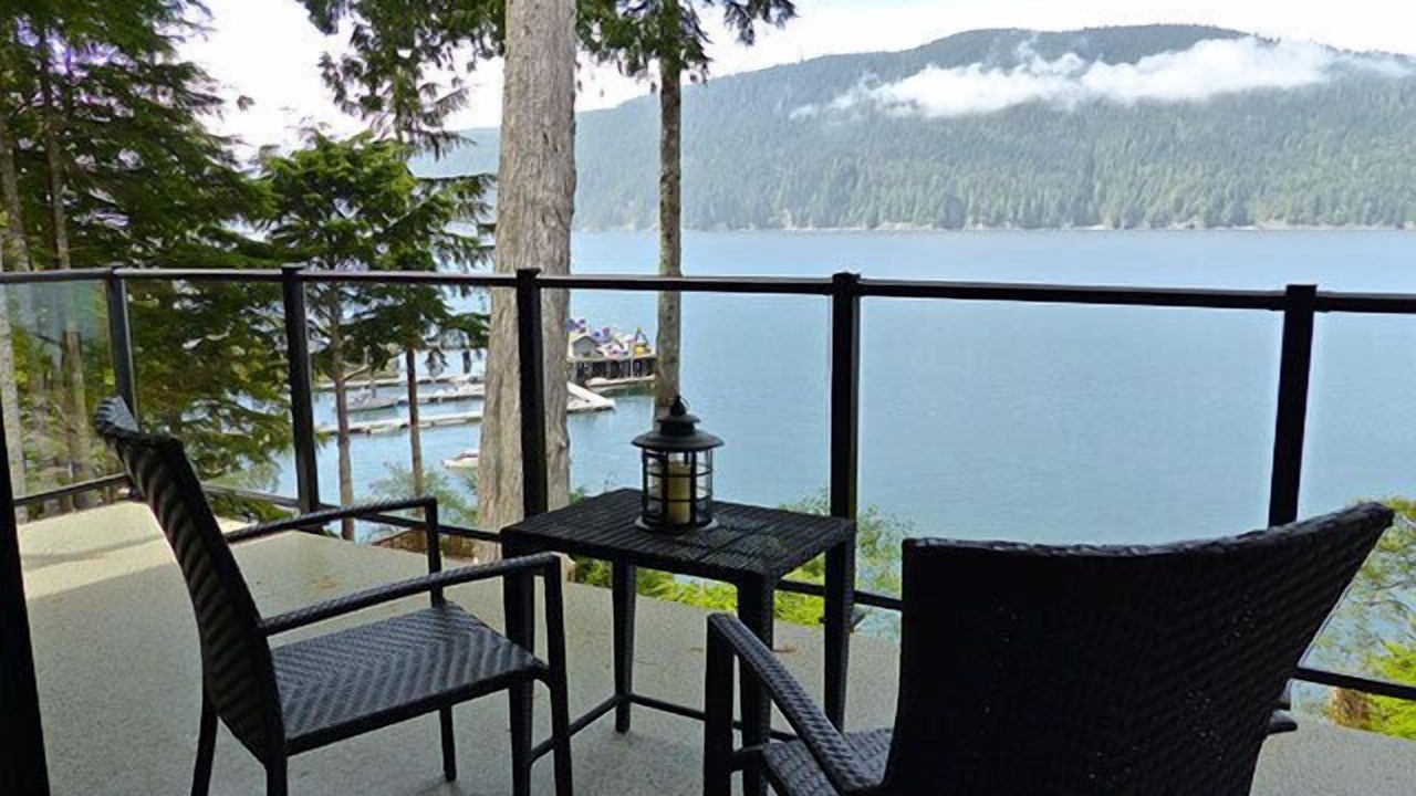 Photo of Patio Balcony in Port Renfrew