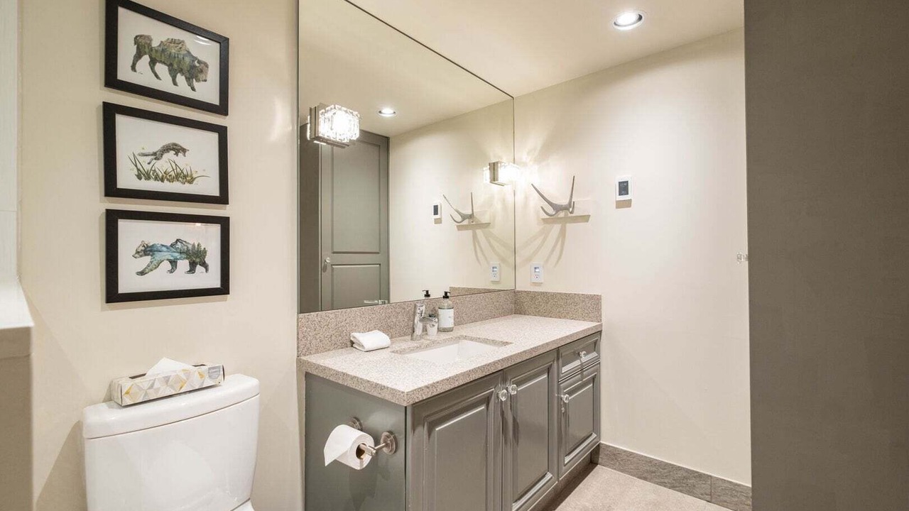 Photo of Bathroom in Upper Village