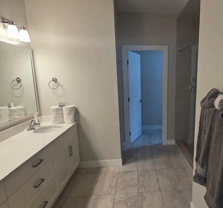 Photo of Bathroom in Osoyoos