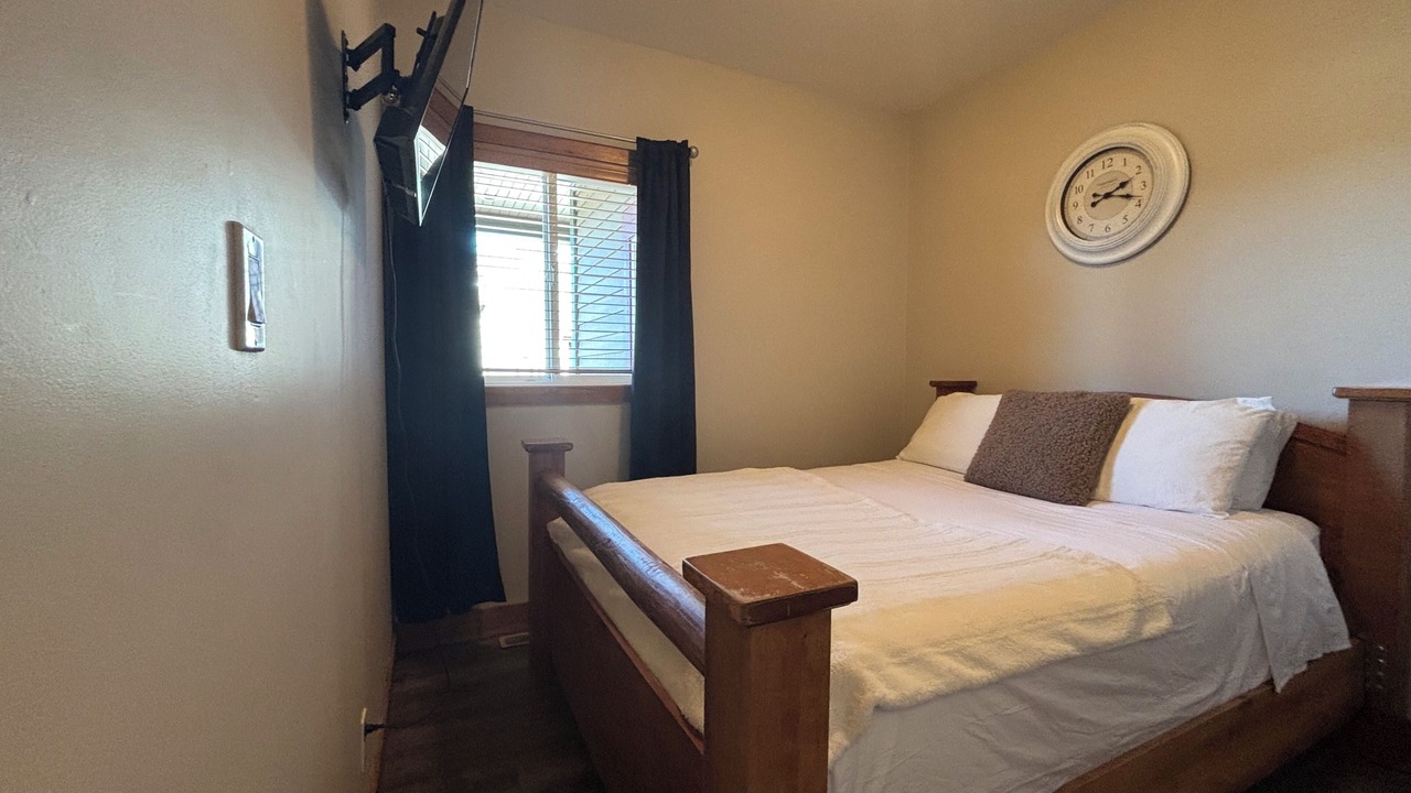Photo of Bedroom in East Kootenay
