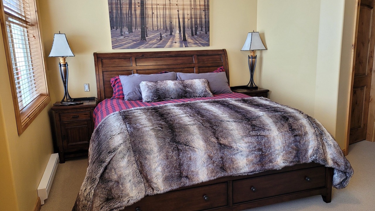 Photo of Bedroom in Big White Ski Resort