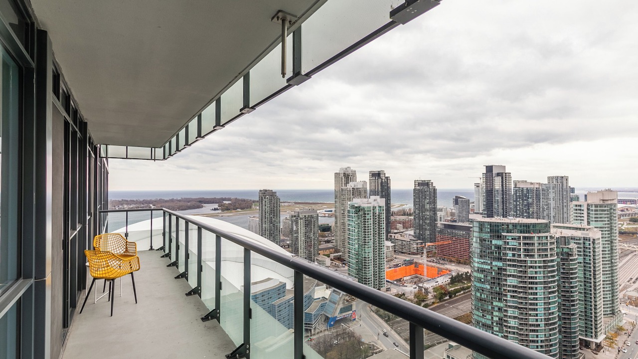 Photo of Patio Balcony in Toronto Entertainment District