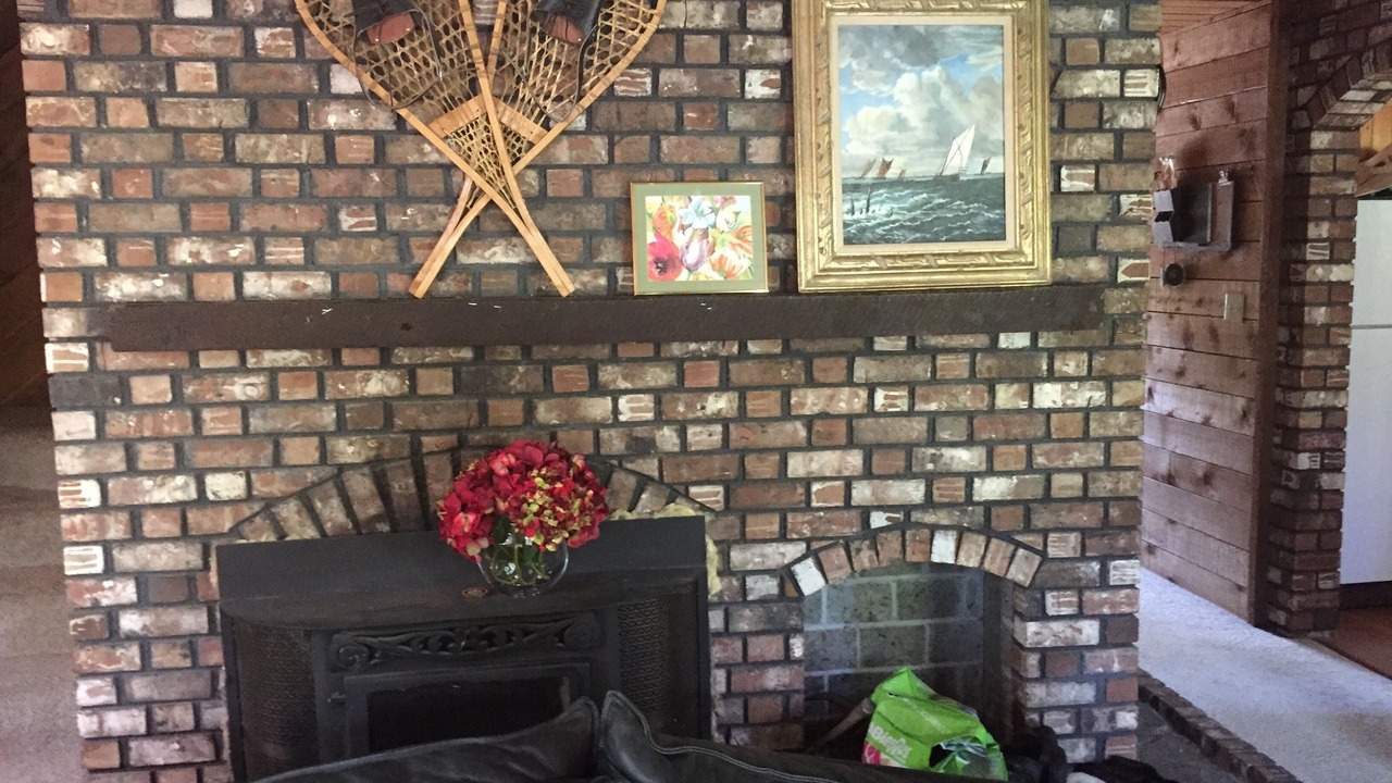 Photo of Livingroom in Pinecrest Estates