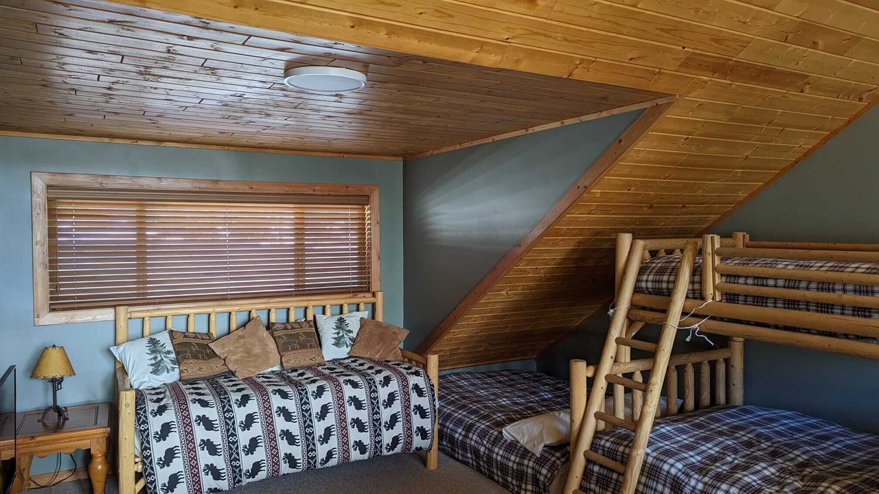 Photo of Bedroom in Okanagan-Similkameen