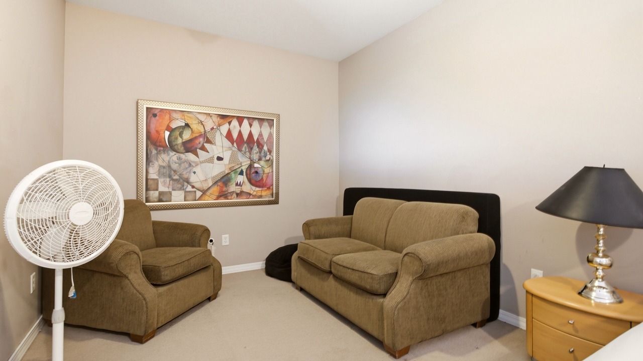 Photo of Livingroom in North End